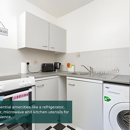 Clarence Suite 1 Bedroom W Free Parking Chatham  Dış mekan fotoğraf